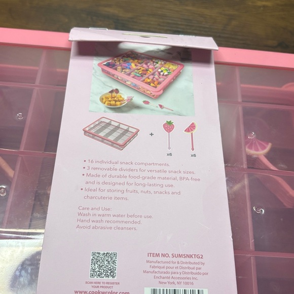 CWC Pink Snack Box with Compartments - Picture 6 of 6